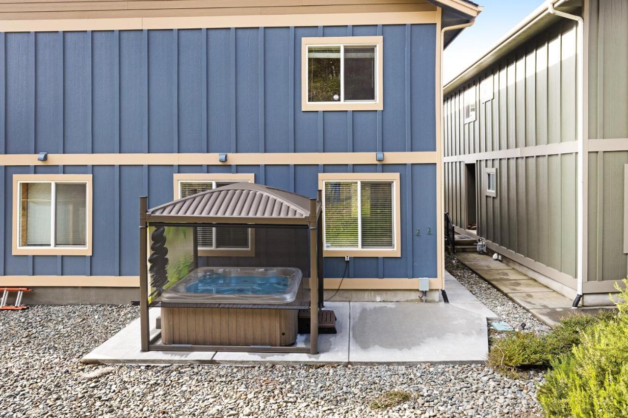 The Mermaid'S Den Gold Beach Exterior photo